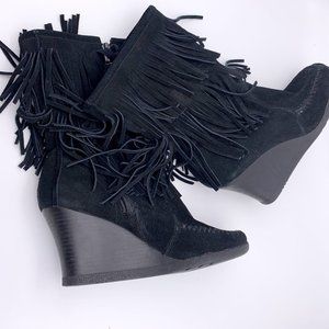 Minnetonka Leather Double Fringe Wedge Black Moccasin Boots Size 8